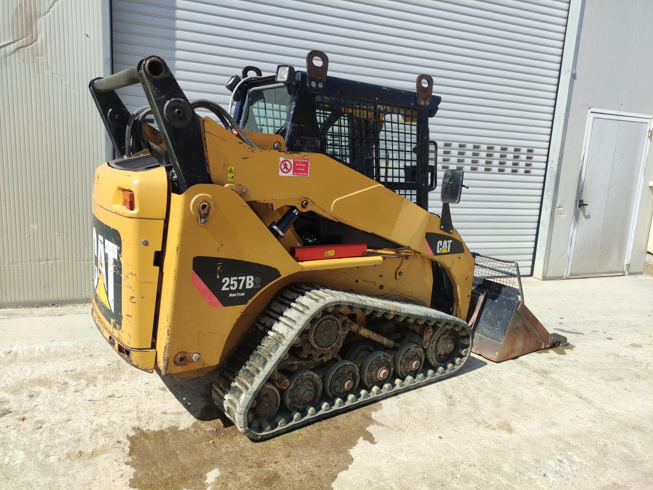 CATERPILLAR 257B2 - Kompaktroomiklaadur: pilt 4 CATERPILLAR 257B2 - Kompaktroomiklaadur: pilt 4