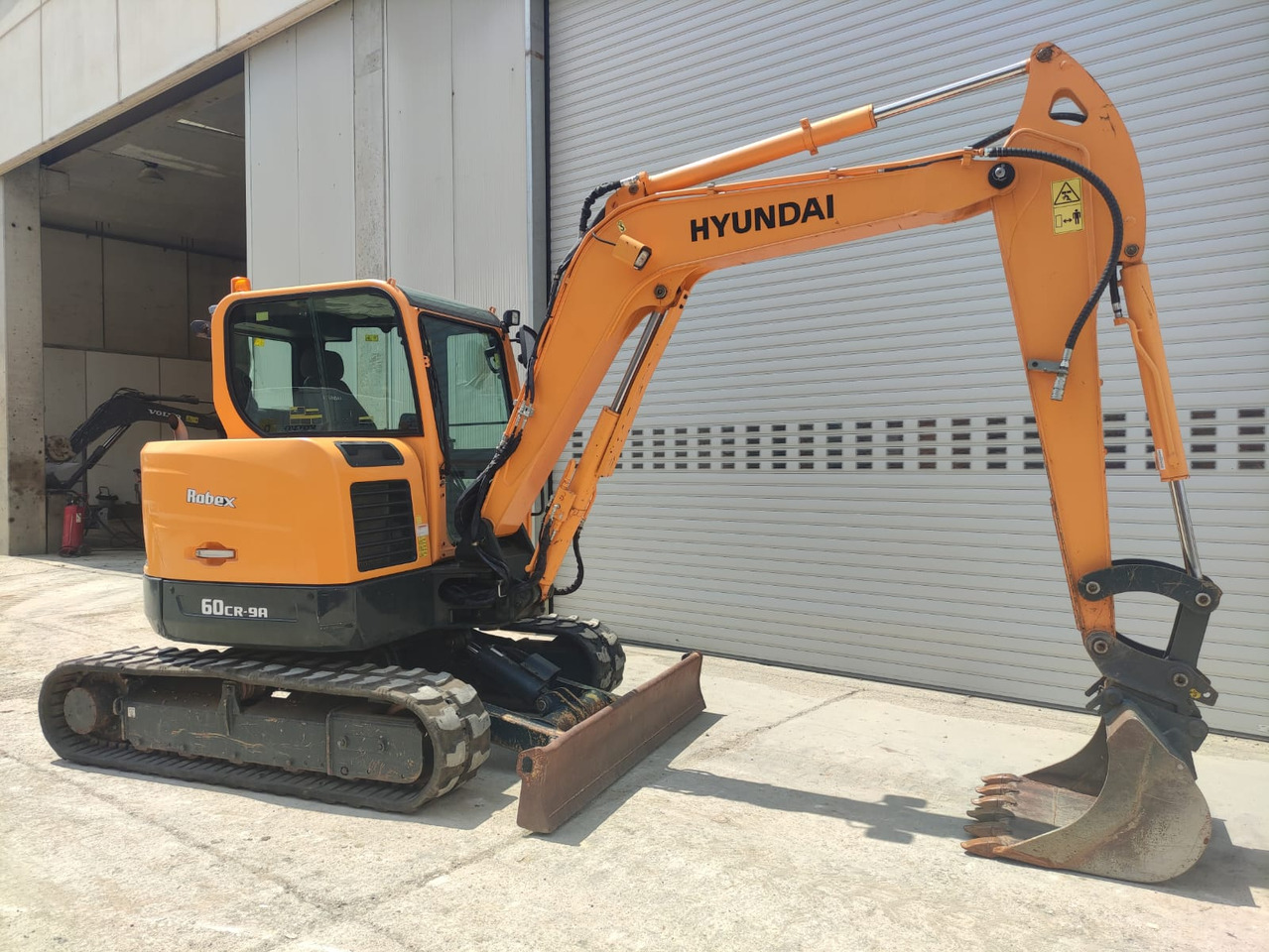 HYUNDAI R60CR-9A - Miniekskavaator: pilt 3 HYUNDAI R60CR-9A - Miniekskavaator: pilt 3