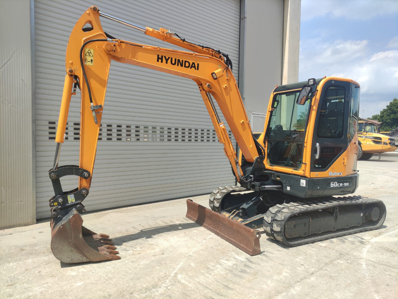 HYUNDAI R60CR-9A - Miniekskavaator: pilt 1 HYUNDAI R60CR-9A - Miniekskavaator: pilt 1
