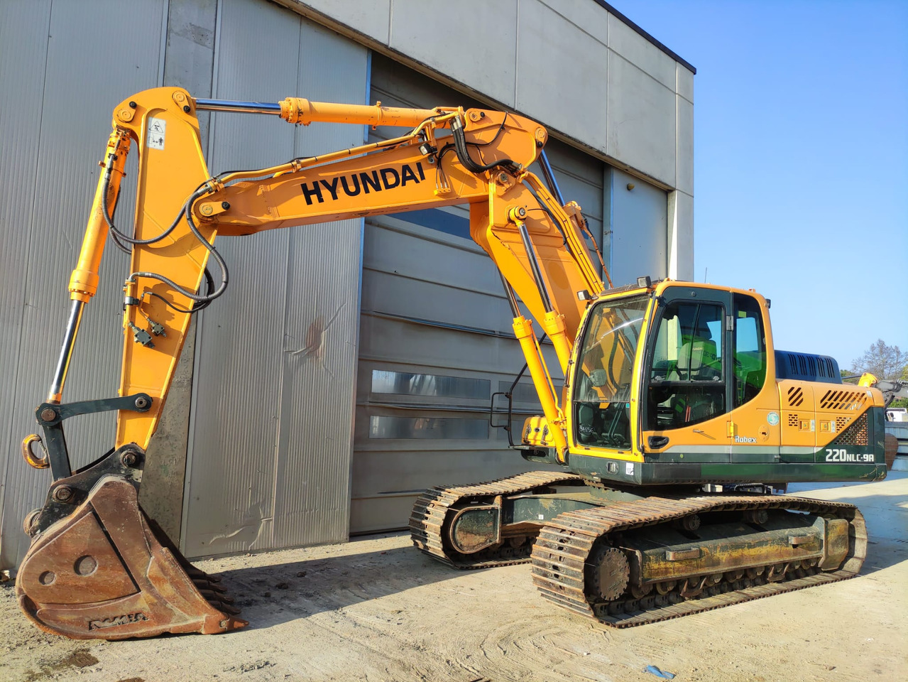 Hyundai R220NLC-9A - Lintekskavaator: pilt 1 Hyundai R220NLC-9A - Lintekskavaator: pilt 1