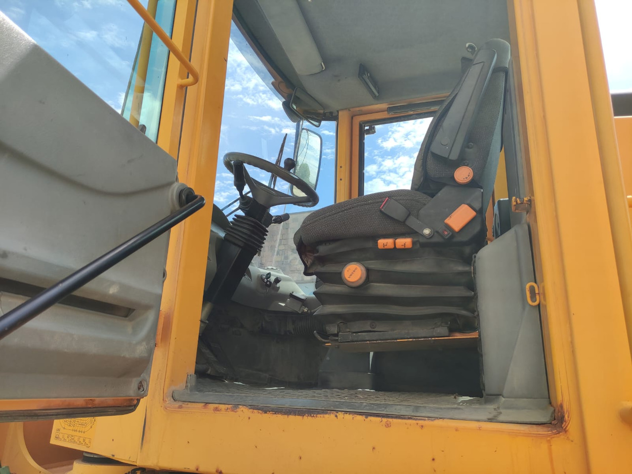 VOLVO L90E - Rataslaadur: pilt 5 VOLVO L90E - Rataslaadur: pilt 5