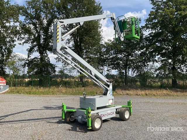 2000 Skyjack SJ12 2WD Electric Articulating Boom Lift - Liigendpoom: pilt 1 2000 Skyjack SJ12 2WD Electric Articulating Boom Lift - Liigendpoom: pilt 1