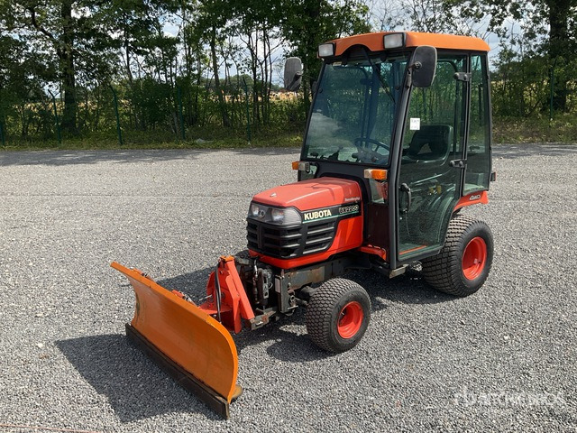 2001 Kubota BX2200 4WD Utility Tractor - Hooldusniiduk/ Multšer: pilt 1 2001 Kubota BX2200 4WD Utility Tractor - Hooldusniiduk/ Multšer: pilt 1