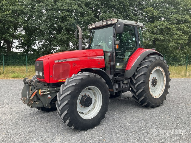 2002 Massey Ferguson 8240 4WD Tractor - Traktor: pilt 1 2002 Massey Ferguson 8240 4WD Tractor - Traktor: pilt 1