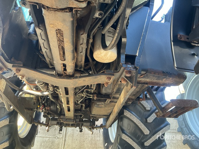 2005 New Holland TL100A 4WD Tractor - Traktor: pilt 5 2005 New Holland TL100A 4WD Tractor - Traktor: pilt 5