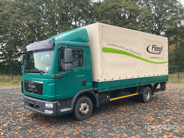 2009 MAN TGL 12.220 4x2 T/A Sleeper Truck Tractor - Tent veoauto: pilt 2 2009 MAN TGL 12.220 4x2 T/A Sleeper Truck Tractor - Tent veoauto: pilt 2