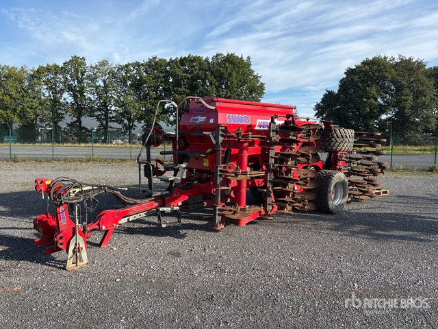 2012 Sumo 3-Point Versaplus 4 Meter Seed Drill - Kombain-külvimasin: pilt 2 2012 Sumo 3-Point Versaplus 4 Meter Seed Drill - Kombain-külvimasin: pilt 2