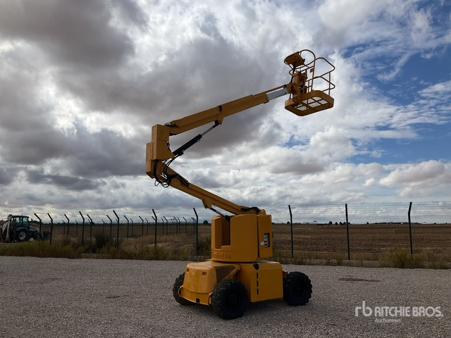 1999 Haulotte HA12D 2WD Diesel Articulating Boom Lift - Liigendpoom: pilt 1 1999 Haulotte HA12D 2WD Diesel Articulating Boom Lift - Liigendpoom: pilt 1