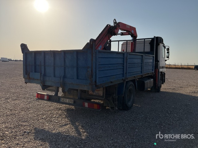 1999 Mercedes-Benz Actros 1831 LS Fassi F150 Articulated Boom on 4x2 Dump Truck with Crane - Kallurauto, Kraanaga veoauto: pilt 4 1999 Mercedes-Benz Actros 1831 LS Fassi F150 Articulated Boom on 4x2 Dump Truck with Crane - Kallurauto, Kraanaga veoauto: pilt 4