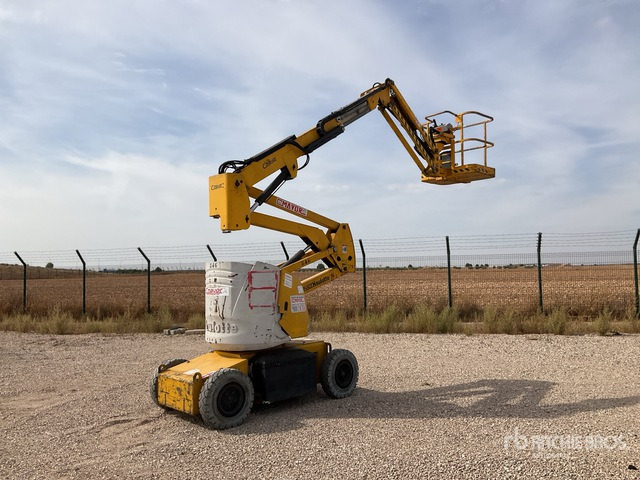 2002 Haulotte HA12IP 2WD Electric Articulating Boom Lift - Liigendpoom: pilt 1 2002 Haulotte HA12IP 2WD Electric Articulating Boom Lift - Liigendpoom: pilt 1