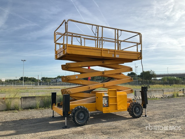 2003 Haulotte H15SDX 4x4 Diesel Scissor Lift - Käärlift: pilt 1 2003 Haulotte H15SDX 4x4 Diesel Scissor Lift - Käärlift: pilt 1