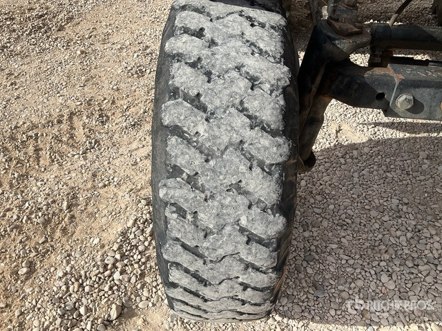 2003 New Holland TS110 2WD Tractor - Traktor: pilt 5 2003 New Holland TS110 2WD Tractor - Traktor: pilt 5