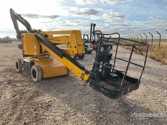 2004 Haulotte HA15I 2WD Electric Articulating Boom Lift - Liigendpoom: pilt 4 2004 Haulotte HA15I 2WD Electric Articulating Boom Lift - Liigendpoom: pilt 4