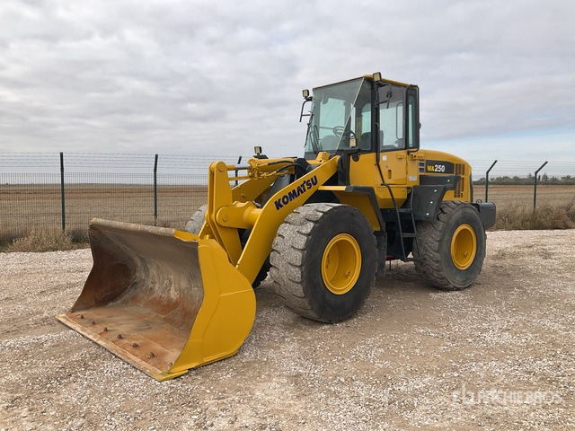 2004 Komatsu WA250-5H Wheel Loader - Rataslaadur: pilt 2 2004 Komatsu WA250-5H Wheel Loader - Rataslaadur: pilt 2