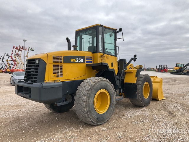2004 Komatsu WA250-5H Wheel Loader - Rataslaadur: pilt 3 2004 Komatsu WA250-5H Wheel Loader - Rataslaadur: pilt 3