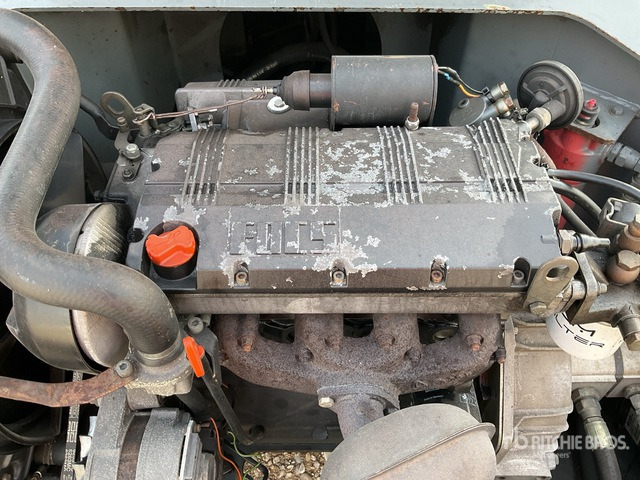 2007 Haulotte HA12PX 4WD Diesel Articulating Boom Lift - Liigendpoom: pilt 5 2007 Haulotte HA12PX 4WD Diesel Articulating Boom Lift - Liigendpoom: pilt 5