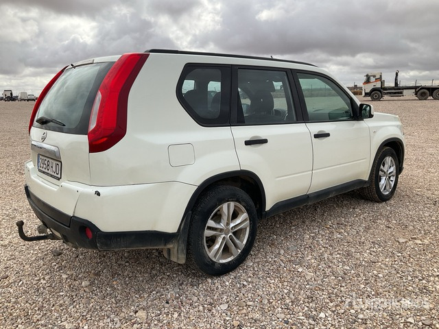 2012 Nissan X-Trail Automobile - Maastur: pilt 3 2012 Nissan X-Trail Automobile - Maastur: pilt 3