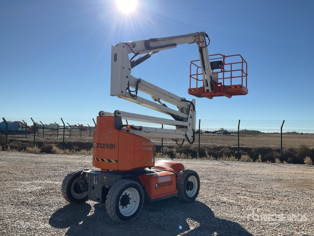 2016 Snorkel A46JE 2WD Diesel Articulating Boom Lift - Liigendpoom: pilt 2 2016 Snorkel A46JE 2WD Diesel Articulating Boom Lift - Liigendpoom: pilt 2