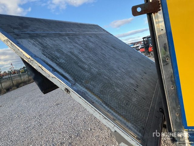 2018 Mitsubishi Fuso Canter 7C15 Hybrid 4x2 Van Truck - Kasti veoauto: pilt 4 2018 Mitsubishi Fuso Canter 7C15 Hybrid 4x2 Van Truck - Kasti veoauto: pilt 4