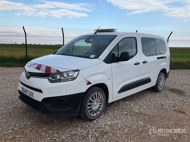 2022 Toyota Proace City Verso 5 Passenger Van - Väikebuss, Mikrobuss: pilt 2 2022 Toyota Proace City Verso 5 Passenger Van - Väikebuss, Mikrobuss: pilt 2