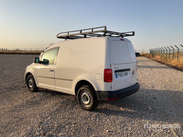 2019 Volkswagen Caddy 4x4 Cargo Van - Tarbesõiduk: pilt 1 2019 Volkswagen Caddy 4x4 Cargo Van - Tarbesõiduk: pilt 1