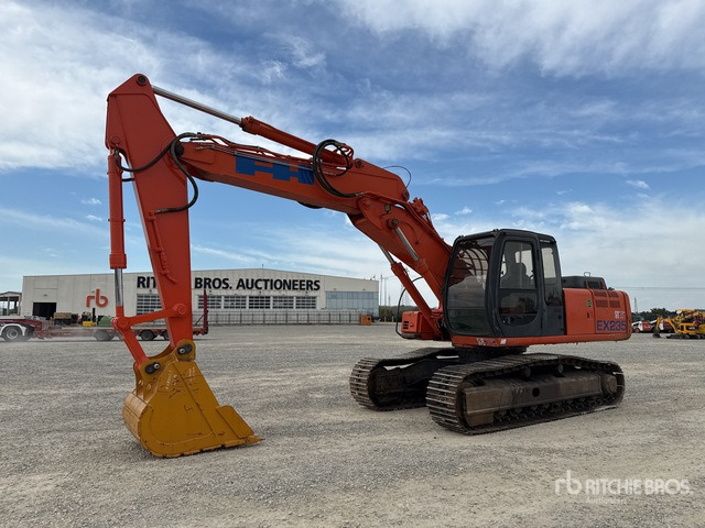 2000 Fiat-Hitachi EX235 Escavatore cingolato - Lintekskavaator: pilt 2 2000 Fiat-Hitachi EX235 Escavatore cingolato - Lintekskavaator: pilt 2