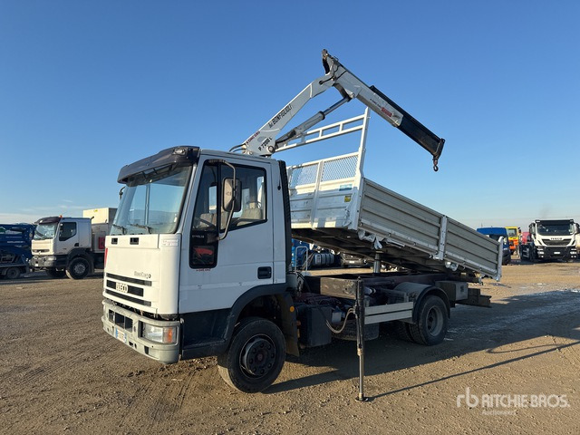 2002 Iveco Eurocargo 110EL18 Bonfiglioli P7200L 1980 kg on 4x2 Dump Truck with Crane - Kallurauto: pilt 1 2002 Iveco Eurocargo 110EL18 Bonfiglioli P7200L 1980 kg on 4x2 Dump Truck with Crane - Kallurauto: pilt 1