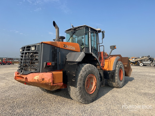 2008 Hitachi ZW220 Wheel Loader - Rataslaadur: pilt 4 2008 Hitachi ZW220 Wheel Loader - Rataslaadur: pilt 4