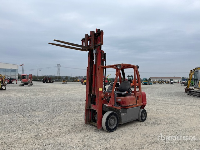 2009 Nissan Y1D2A250 2250 kg Forklift - Diiseltõstuk: pilt 1 2009 Nissan Y1D2A250 2250 kg Forklift - Diiseltõstuk: pilt 1