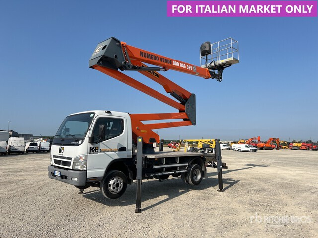 2013 Mitsubishi Canter 2013 Socage DA328 28 m on 4x2 Bucket Truck - Veoautolt tõusev platvorm: pilt 2 2013 Mitsubishi Canter 2013 Socage DA328 28 m on 4x2 Bucket Truck - Veoautolt tõusev platvorm: pilt 2