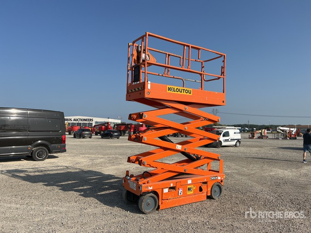 2015 Haulotte Compact 10 Electric Scissor Lift - Käärlift: pilt 3 2015 Haulotte Compact 10 Electric Scissor Lift - Käärlift: pilt 3