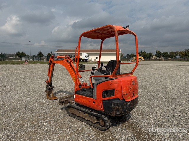 2015 Kubota KX016-4 Mini escavatore:  <6.6t - Miniekskavaator: pilt 3 2015 Kubota KX016-4 Mini escavatore:  <6.6t - Miniekskavaator: pilt 3