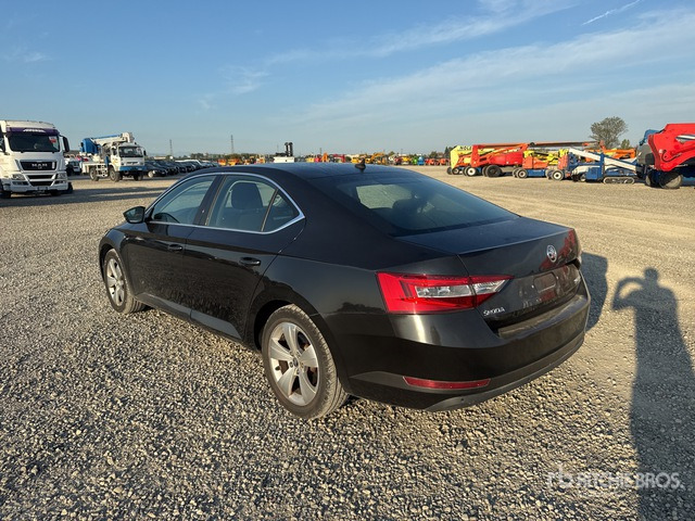 2018 Skoda Superb Autovettura - Auto: pilt 3 2018 Skoda Superb Autovettura - Auto: pilt 3