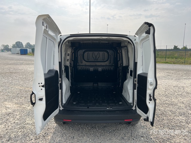 2021 Fiat Doblo CARGO CH1 LOUNGE 1.3 MJET 95CV ... Van Truck - Väike kaubik: pilt 5 2021 Fiat Doblo CARGO CH1 LOUNGE 1.3 MJET 95CV ... Van Truck - Väike kaubik: pilt 5