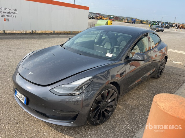 2021 Tesla Model 3 3 PERFORMANCE DUAL MOTOR 4WD Automobile - Auto: pilt 1 2021 Tesla Model 3 3 PERFORMANCE DUAL MOTOR 4WD Automobile - Auto: pilt 1