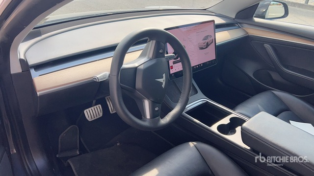 2021 Tesla Model 3 3 PERFORMANCE DUAL MOTOR 4WD Automobile - Auto: pilt 5 2021 Tesla Model 3 3 PERFORMANCE DUAL MOTOR 4WD Automobile - Auto: pilt 5