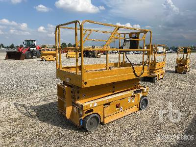 HAULOTTE COMPACT 10 Electric (Inoperable) - Käärlift: pilt 4 HAULOTTE COMPACT 10 Electric (Inoperable) - Käärlift: pilt 4
