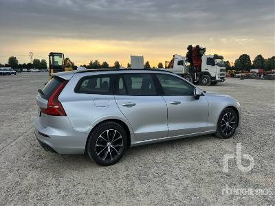 VOLVO V60 SW D3 GEARTRONIC BUSINESS 2.0 150CV - Auto: pilt 3 VOLVO V60 SW D3 GEARTRONIC BUSINESS 2.0 150CV - Auto: pilt 3