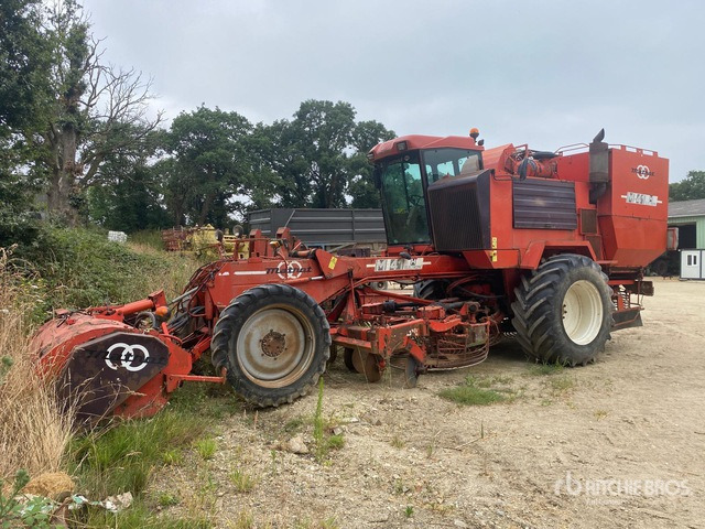 1998 Matrot M41H Self-Propelled Machine A Better ... Sugar Beet Harvester - Hooldusniiduk/ Multšer: pilt 1 1998 Matrot M41H Self-Propelled Machine A Better ... Sugar Beet Harvester - Hooldusniiduk/ Multšer: pilt 1