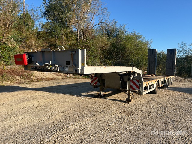 2001 Faymonville STNZ4U Quad/A Semi-Remorque Porte-Engi ... Lowboy Trailer - Madal platvormpoolhaagis: pilt 4 2001 Faymonville STNZ4U Quad/A Semi-Remorque Porte-Engi ... Lowboy Trailer - Madal platvormpoolhaagis: pilt 4