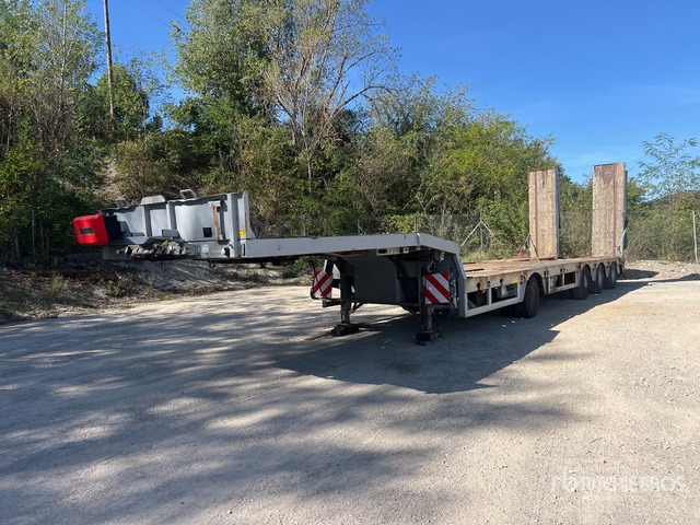 2001 Faymonville STNZ4U Quad/A Semi-Remorque Porte-Engi ... Lowboy Trailer - Madal platvormpoolhaagis: pilt 3 2001 Faymonville STNZ4U Quad/A Semi-Remorque Porte-Engi ... Lowboy Trailer - Madal platvormpoolhaagis: pilt 3