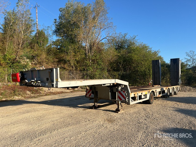 2001 Faymonville STNZ4U Quad/A Semi-Remorque Porte-Engi ... Lowboy Trailer - Madal platvormpoolhaagis: pilt 2 2001 Faymonville STNZ4U Quad/A Semi-Remorque Porte-Engi ... Lowboy Trailer - Madal platvormpoolhaagis: pilt 2