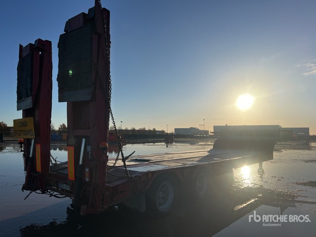 2002 Robuste Kaiser S5703P Tri/A Semi-Remorque Porte-Engin ... Lowboy Trailer - Madal platvormpoolhaagis: pilt 3 2002 Robuste Kaiser S5703P Tri/A Semi-Remorque Porte-Engin ... Lowboy Trailer - Madal platvormpoolhaagis: pilt 3