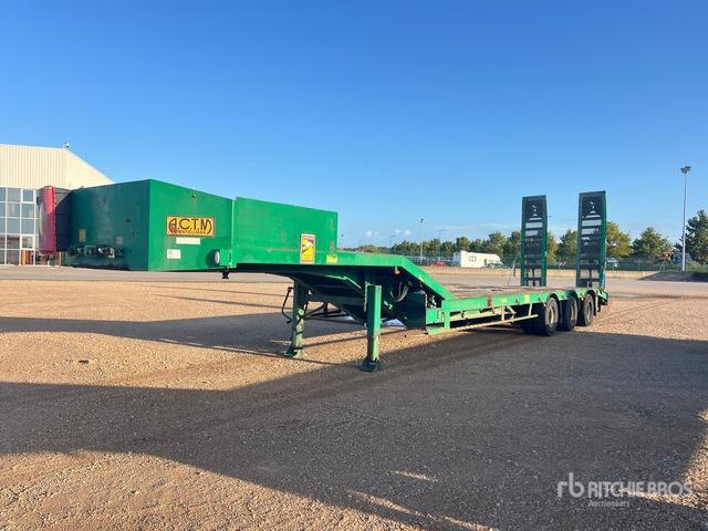 2006 ACTM S46315 Semi-Remorque Porte-Engins 3 Es ... Lowboy Trailer - Madal platvormpoolhaagis: pilt 1 2006 ACTM S46315 Semi-Remorque Porte-Engins 3 Es ... Lowboy Trailer - Madal platvormpoolhaagis: pilt 1