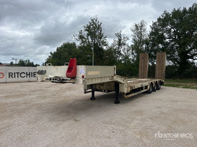 2006 Faymonville TL Tri/A Semi-Remorque Porte-Engin ... Lowboy Trailer - Madal platvormpoolhaagis: pilt 1 2006 Faymonville TL Tri/A Semi-Remorque Porte-Engin ... Lowboy Trailer - Madal platvormpoolhaagis: pilt 1