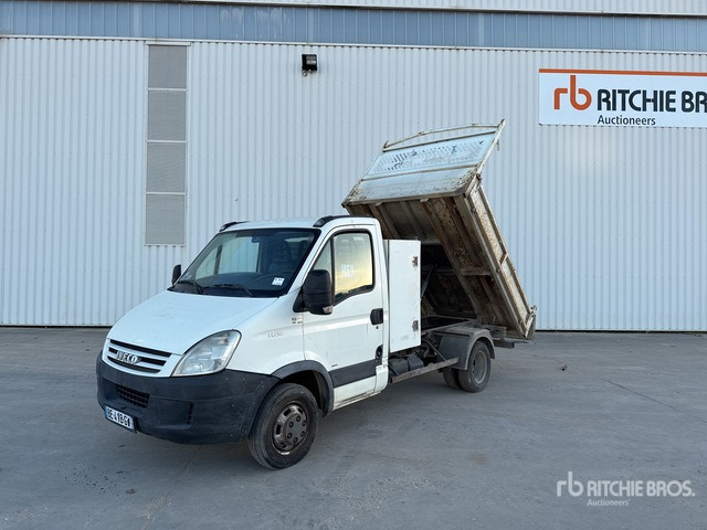 2007 Iveco 35C10 4x2 Camion Benne 4x2 Dump Truck: Light Duty - Kallurauto: pilt 2 2007 Iveco 35C10 4x2 Camion Benne 4x2 Dump Truck: Light Duty - Kallurauto: pilt 2