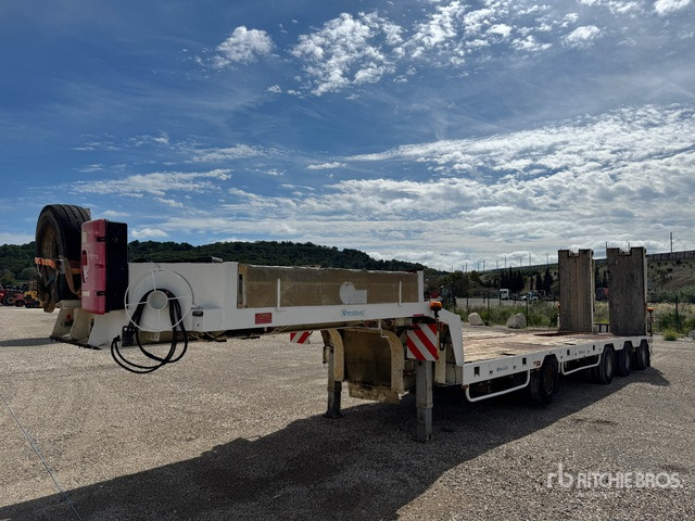 2007 Nicolas 68200 kg Quad/A Extendable Semi ... Lowboy Trailer - Madal platvormpoolhaagis: pilt 1 2007 Nicolas 68200 kg Quad/A Extendable Semi ... Lowboy Trailer - Madal platvormpoolhaagis: pilt 1
