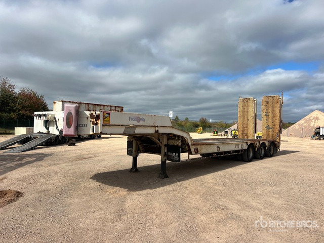 2008 Castera 3SS34T Remorque Porte-Engins 3 Essieux ... Lowboy Trailer - Madal platvormpoolhaagis: pilt 2 2008 Castera 3SS34T Remorque Porte-Engins 3 Essieux ... Lowboy Trailer - Madal platvormpoolhaagis: pilt 2