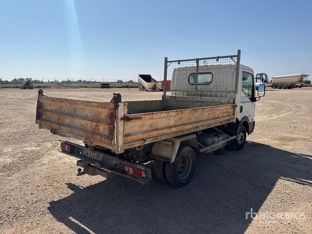 2008 Nissan Cabstar 35.13 Camion Benne (Inoperable) Dump Truck: Light Duty - Tarbesõiduk kallur: pilt 3 2008 Nissan Cabstar 35.13 Camion Benne (Inoperable) Dump Truck: Light Duty - Tarbesõiduk kallur: pilt 3