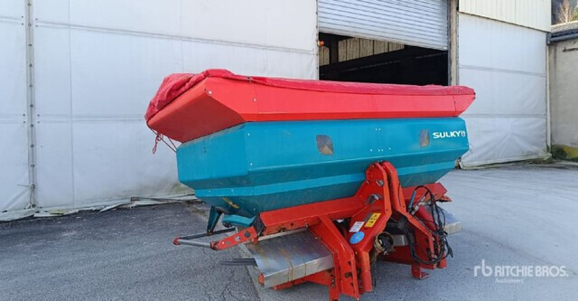 2008 Sulky X36 36 m 3-Point 3600 L Fertilizer Spreader - Hooldusniiduk/ Multšer: pilt 2 2008 Sulky X36 36 m 3-Point 3600 L Fertilizer Spreader - Hooldusniiduk/ Multšer: pilt 2